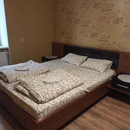 Hostel Q Lviv Buitenkant foto