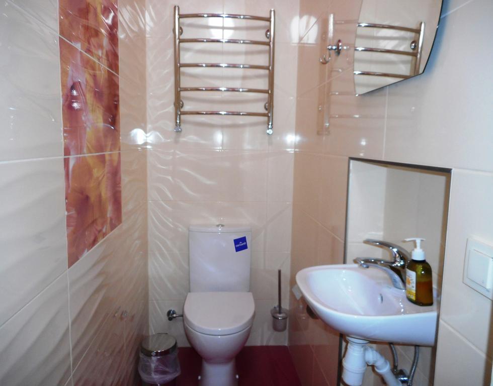 Hostel Q Lviv Buitenkant foto