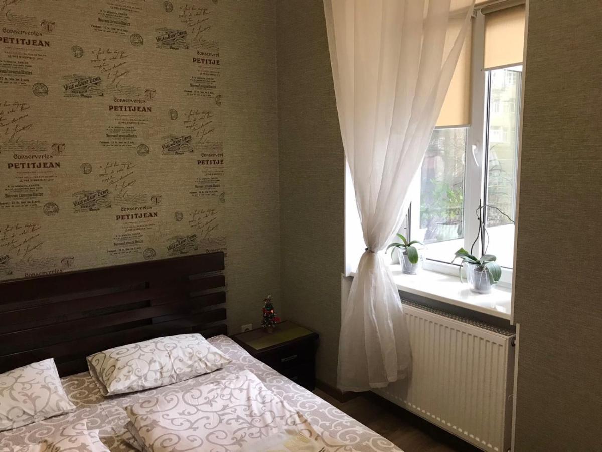 Hostel Q Lviv Buitenkant foto